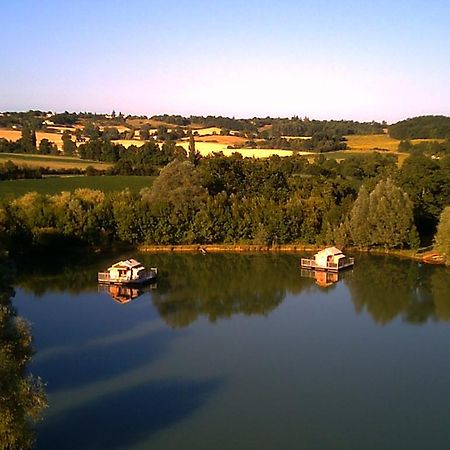Cabanes Flottantes Du Lac De Pelisse Hotel Douzains Exterior foto